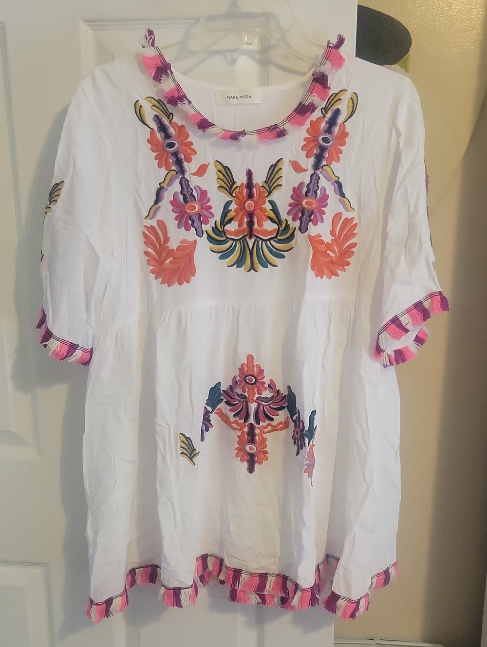 Nare Moda SzLg White Embroidered Peasant boho Tunic with Pink Trim